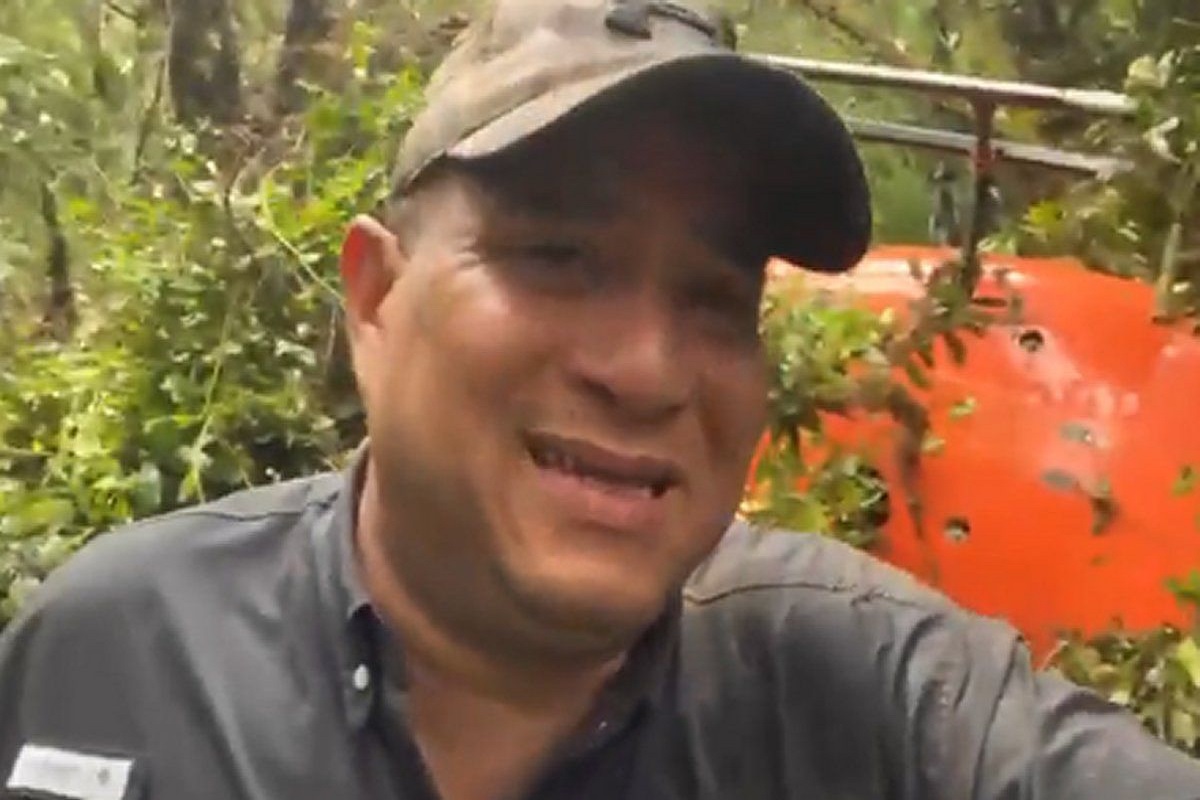 Başkan adayının helikopteri düştü; sosyal medyadan yardım istedi