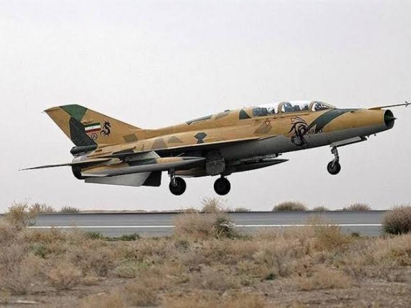 İran’da Su-22 eğitim uçuşunda düştü