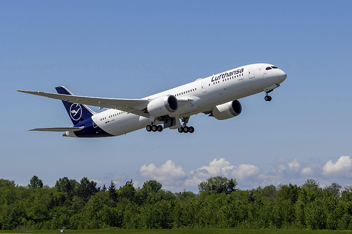 Lufthansa ilk B787-9 Dreamliner uçağını teslim aldı
