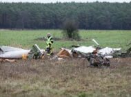 Almanya’da iki küçük uçak havada çarpıştı