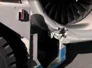 Sri Lankan Airlines’ın A330’u apron arıcına çarptı
