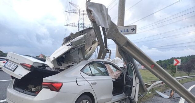 Kabin memurları trafik kazası geçirdi