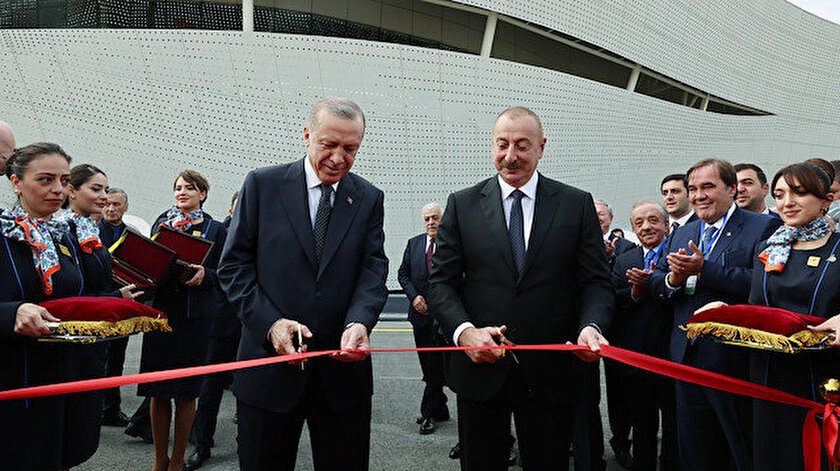 Başkan Erdoğan ve Aliyev yeni havalimanını birlikte açtı