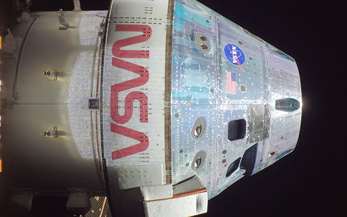 NASA, Orion’un çektiği fotoğrafları paylaştı