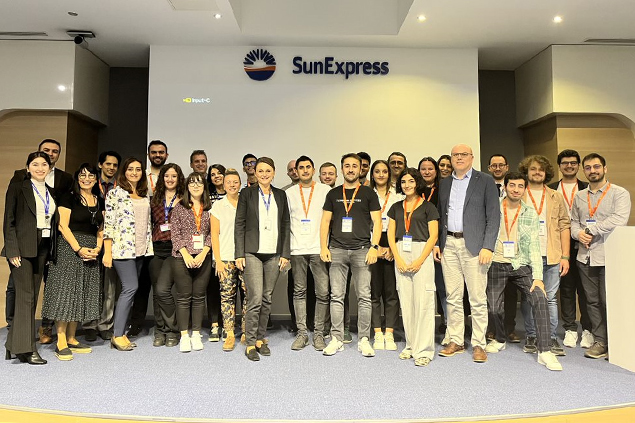 SunExpress, FLY ile yeni mezunlara iş fırsatı sunuyor