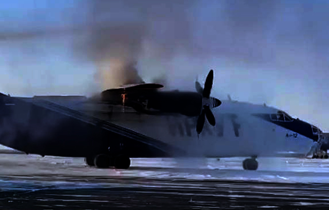 Rusya’da An-12’nin motoru alev aldı