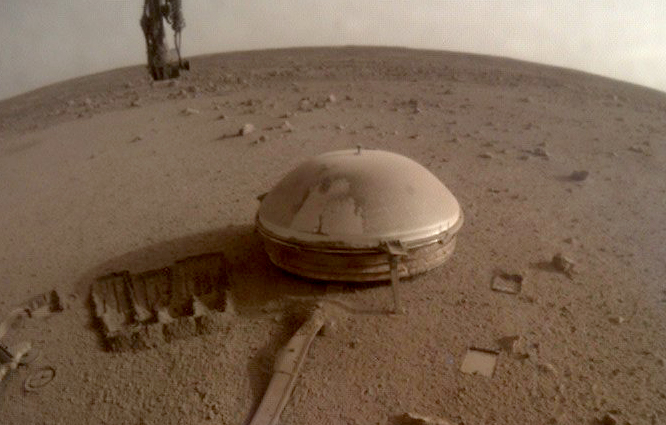 Mars’ın dış tabakası Dünya ve Ay’dan daha kalın