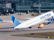 UA uçağı Hong Kong Havalimanı’nı alarma geçirdi