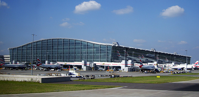 Heathrow Havalimanı’nda, kargo bölümünde uranyum bulundu