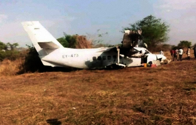 Sudan Juba’da L-410 kalkışta pistten çıktı