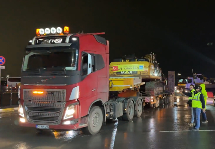 İGA, deprem bölgesine 43 araçlık konvoy gönderdi