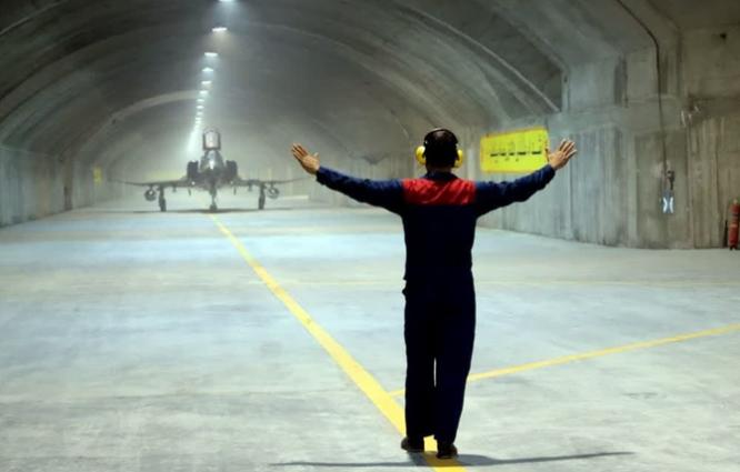 İşte İran’ın ilk yeraltı hava üssü