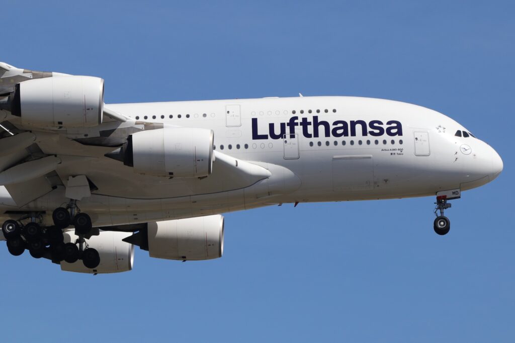 Lufthansa ikinci A380 uçağını operasyona hazırlıyor