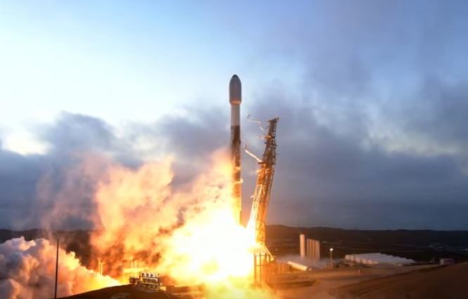SpaceX, Starlink projesi kapsamında 51 uydu daha gönderdi