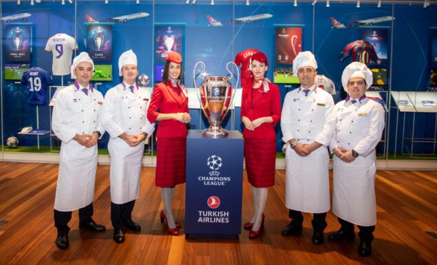 Turkish Airlines Lounge Business’da UEFA sergisi