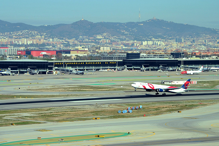 Barcelona El-Prat Havalimanı’nda 06L/24R pisti 14 gün kapalı