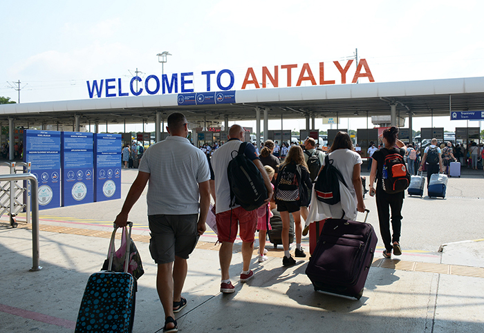 DHMİ, Antalya Havalimanı Şubat yolcu rakamını açıkladı