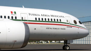 Meksika Cumhurbaşkanı’nın uçağı Meksika’ya satıldı