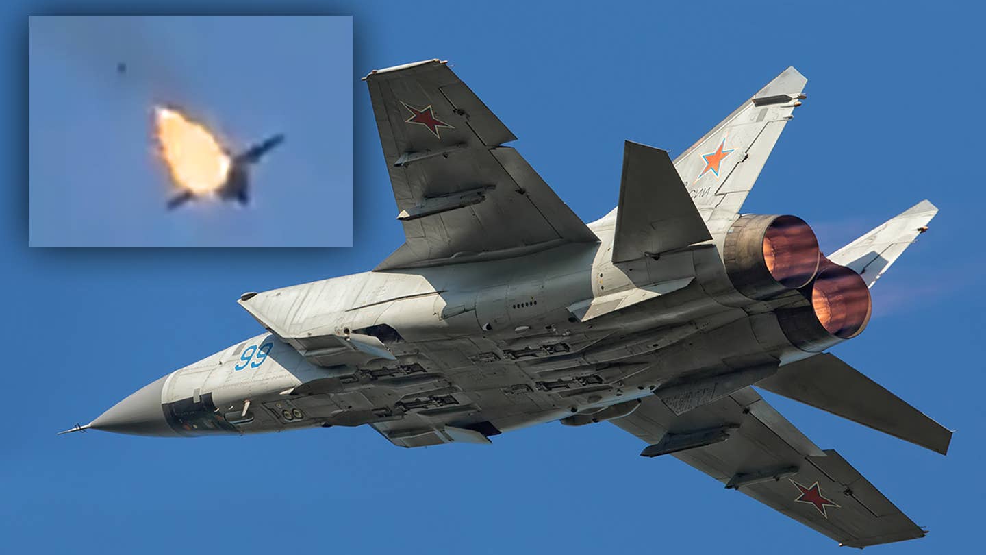 Rusya’da planlı uçuşta Mig-31 düştü