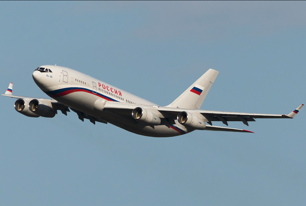 Rus IL-96 tipi uçağı Fligh Radar’da 2bin 500 kişi takip etti