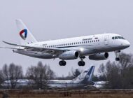 Sukhoi Superjet SSJ-100’ün inişte motoruna kuş girdi