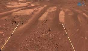 Çin Mars’ta sıvı kalıntıları buldu