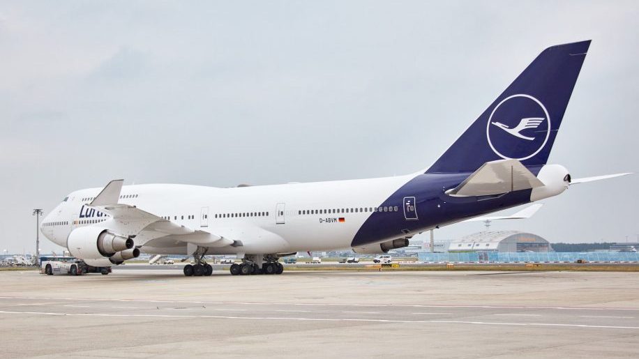 Lufthansa B747-400 ile ilk iç hat uçuşunu gerçekleştirdi