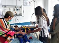 Mucize kurtuluşta 4 çocuk ailelerine teslim edildi
