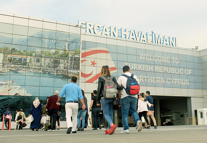 Ercan Havalimanı’nda bayram trafiği başladı