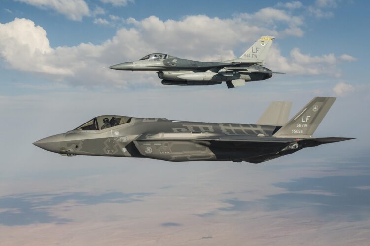 Pentagon, Ortadoğu’ya F-35 ve F-16 gönderiyor