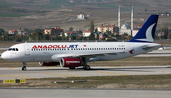 Anadolujet’in Dalaman-Beyrut uçağı Ercan’a acil indi