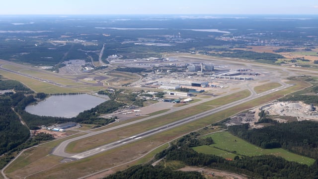 İsveç Arlanda Havalimanı 1. pisti uçuşlara kapandı