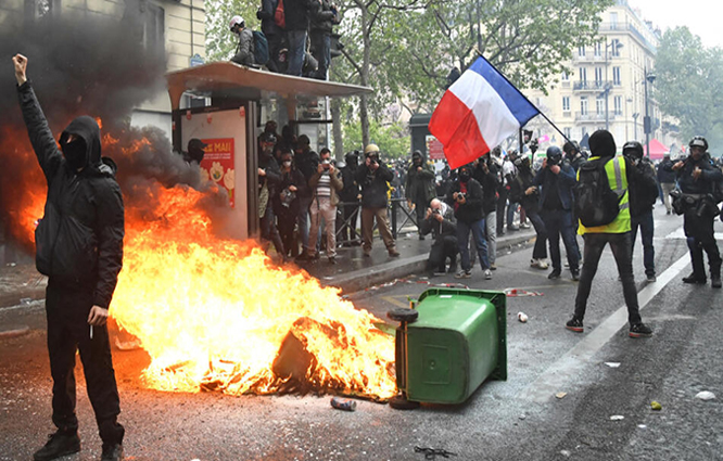 Paris Büyükelçiliği, Türk vatandaşlarını uyardı