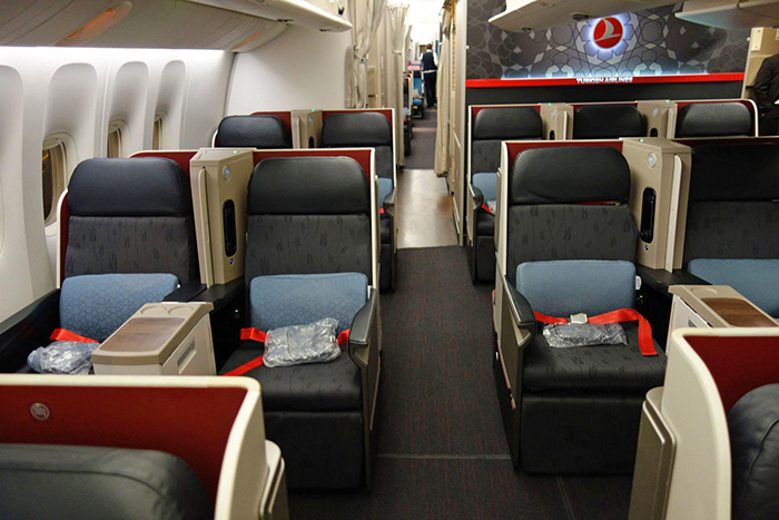 THY, B777’lerin Business Class kabinlerini değiştiriyor