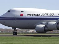 Air China kargo uçağı Schiphol Havalimanı’nda tehlike atlattı