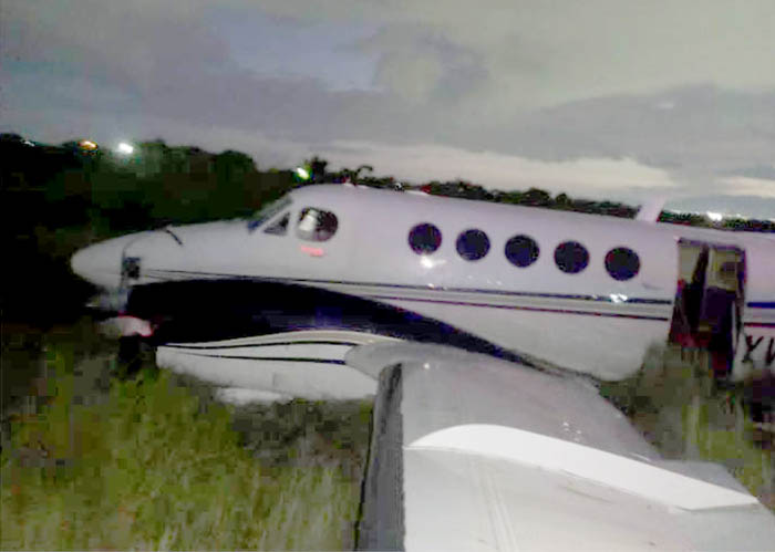 Valencia Havalimanı’nda A100 King Air pistten çıktı