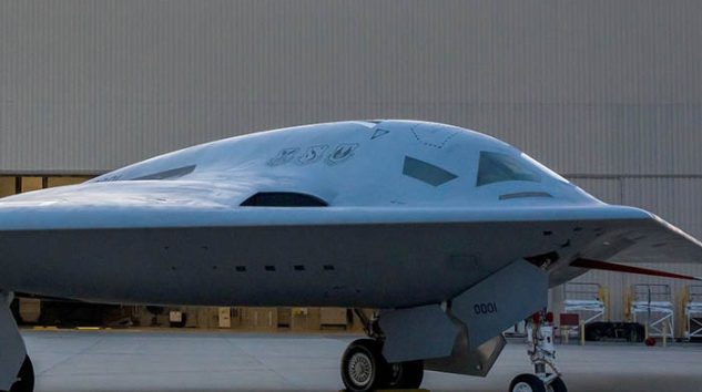 B-21 Raider uçakları iki pilotla uçacak