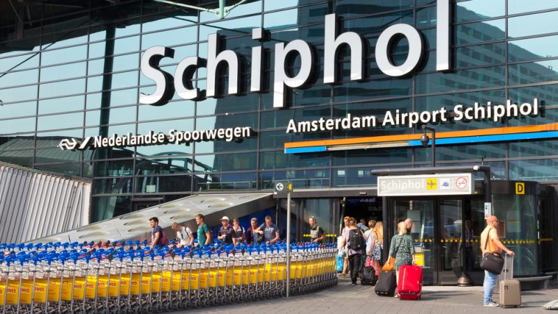 Schiphol Havalimanı geçen yaz sezonundaki kaosu yaşamadı