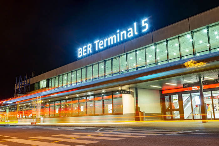 Schönefeld Havalimanı kapatıldı