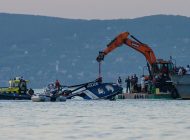Macaristan’da polis helikopteri Balatan Gölü’ne düştü