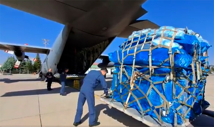 İki yardım uçağımız daha Gazze için Mısır’a indi