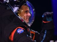 Astronot kıyafetlerini Prada tasarlayacak