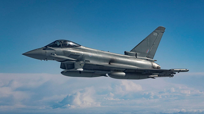 İngiltere Polonya’ya Typhoon savaş uçağı yolluyor