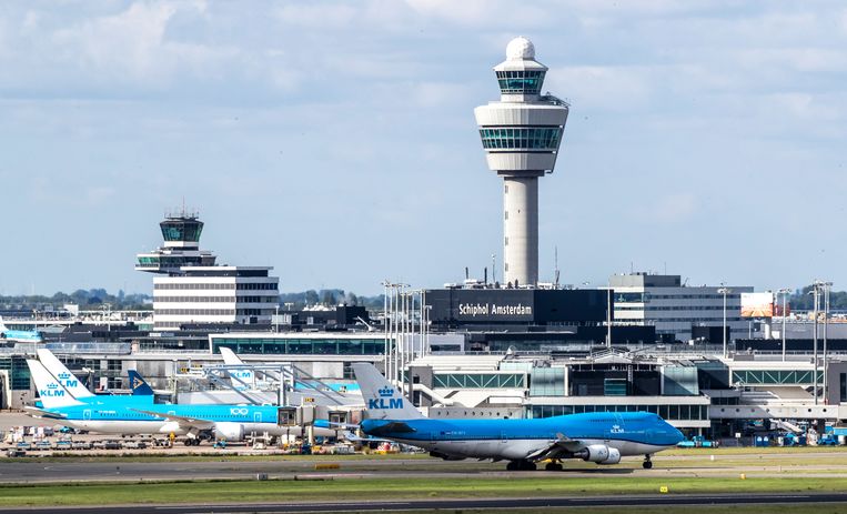 KLM Havayolları’na Schipol’de kısıtlama