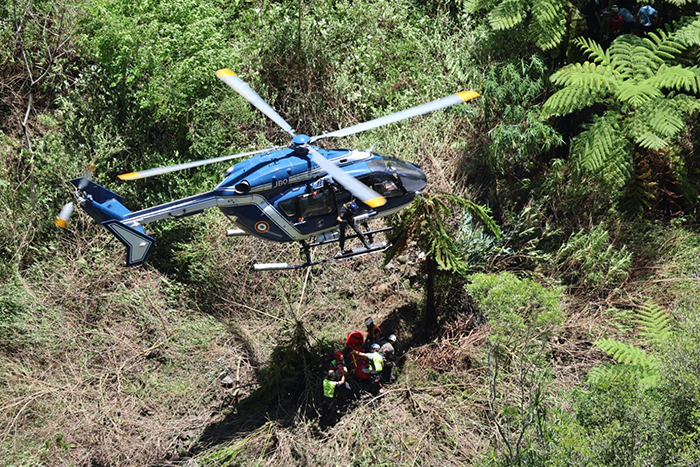 Fransa’da Robinson R44 düştü; 4 kişi hayatını kaybetti