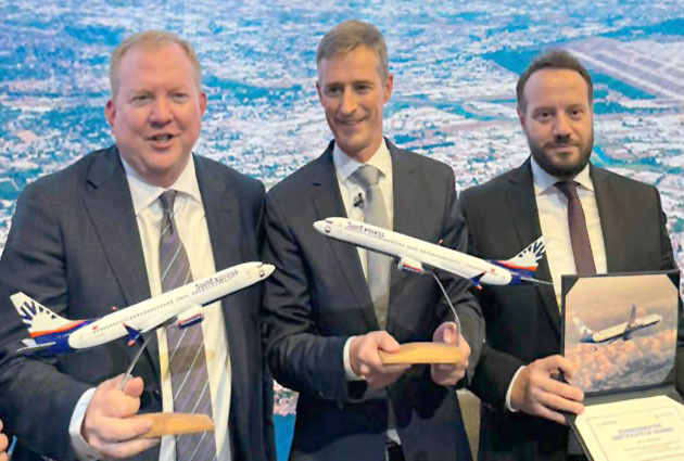 SunExpress, Dubai’de 90 uçaklık anlaşma imzaladı