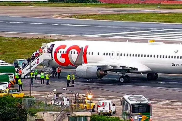 Gol Havayolları’nın B737-800’ü asfalta saplandı
