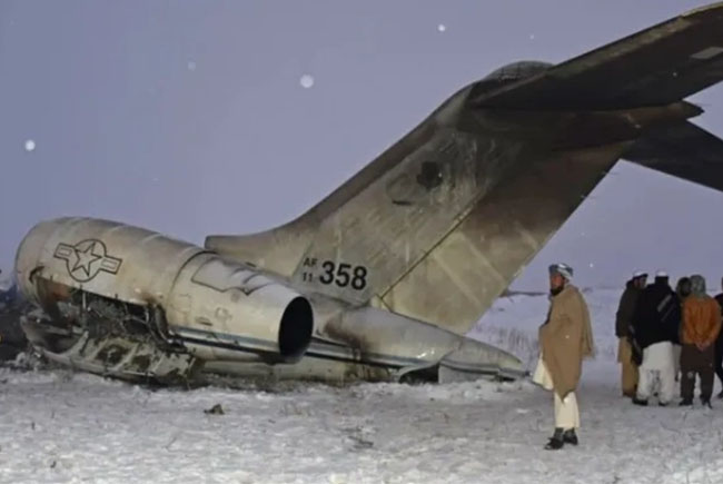 Afganistan’da düşen Falcon 10 uçağı enkazına ulaşıldı
