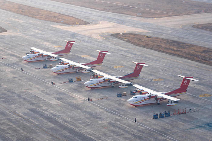 Çin, AG600M’ler uçaklarını sergiledi
