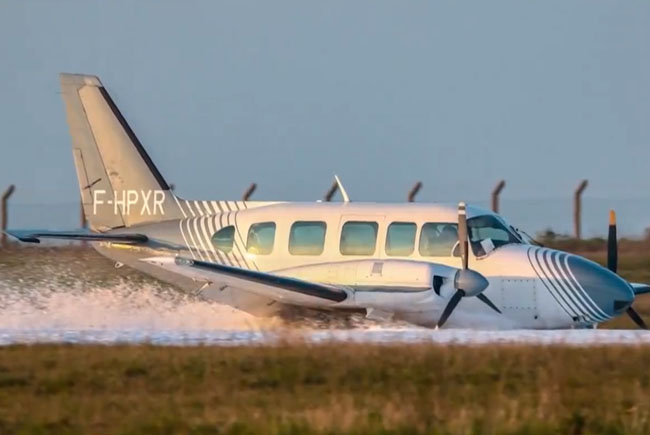 Fransa’da Piper PA-31 gövde üstü indi